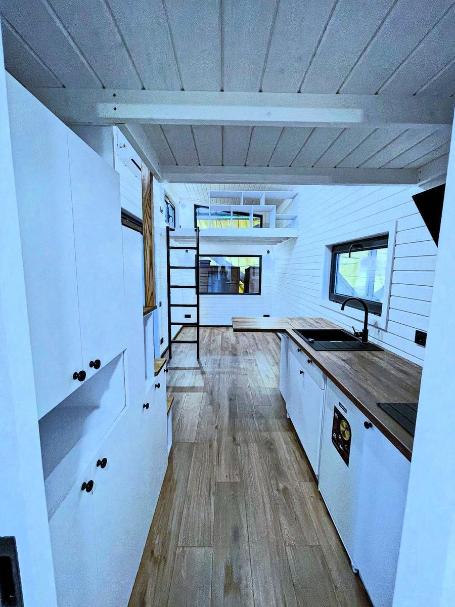 Kitchen corridor